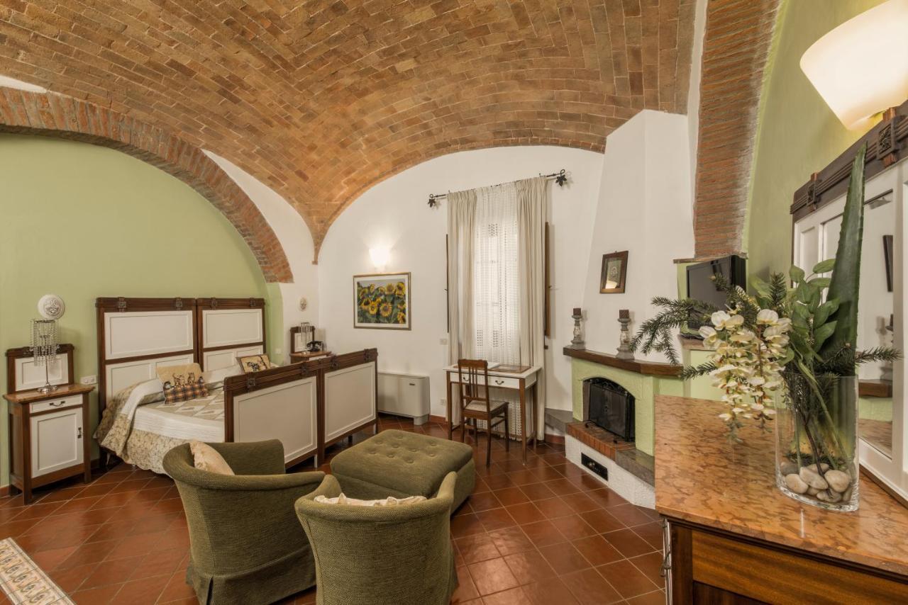 فندق Borgo Tre Rose Valiano المظهر الخارجي الصورة