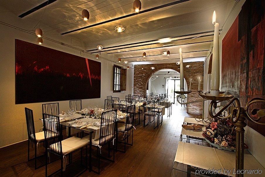 فندق Borgo Tre Rose Valiano المطعم الصورة
