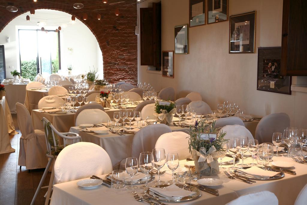 فندق Borgo Tre Rose Valiano المظهر الخارجي الصورة