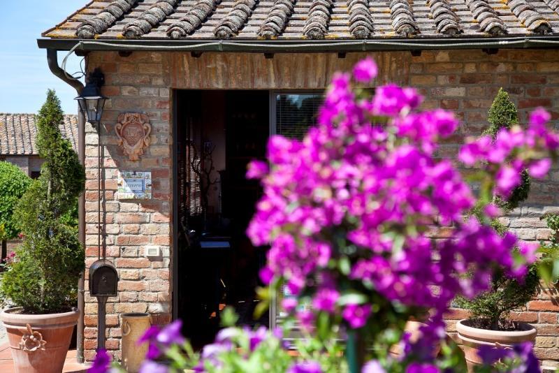 فندق Borgo Tre Rose Valiano المظهر الخارجي الصورة